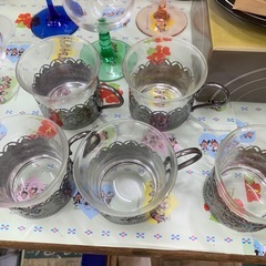 ヴィンテージ ティーグラスホルダー 紋章 ガラスカップ 海外雑貨の画像