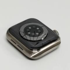 Apple Watch Edition Series 6/GPS+セルラー/40mm/A2375/チタニウム〈MJ4M3J/A〉の画像