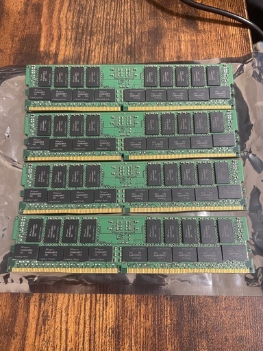 SK HYNIX DDR4-2400T ECC RDIMM 32GB 4枚128GB サーバーメモリ (hide