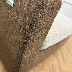 【ドリーム川西店限定】☆ジモティー見たよ割引☆ 2Pソファ ▲シミ、ダメージ有  クリーニング済み 【2125560000040570 】の画像
