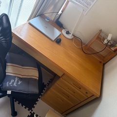 勉強机の画像