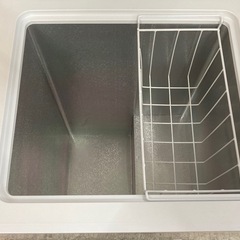 【愛品館江戸川店】保証充実　コンフィ　2024年製　99L　1ドア上開き冷凍庫RCC100WH(E)の画像