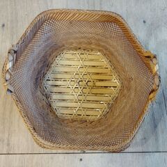 竹籠 持ち手付き 脚付き 竹かご 竹カゴ 古道具 古民具 ヴィンテージ バスケット　/TJ-2695の画像