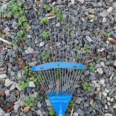 熊手2つ(鉄製)の画像