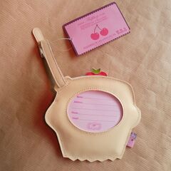 パスケース　fluff カップケーキ　マフィン 　スイーツ　お菓子　ケーキ　未使用の画像