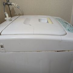 TOSHIBA 縦型洗濯機 4.2kg 2011年製の画像