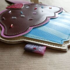 パスケース　fluff カップケーキ　マフィン 　スイーツ　お菓子　ケーキ　未使用の画像