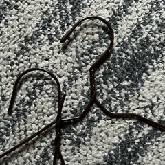 茶色のワイヤーハンガー70本　少しだけ形の違う2種類です。の画像