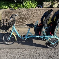 三輪車　ふたごじてんしゃ　自転車の画像