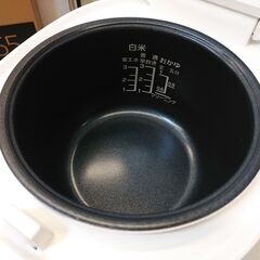 品質保証☆配達有り！4500円(税込）ヤマゼン 3合炊き　マイコンジャー炊飯器 2024年製 ホワイトの画像