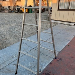 梯子の画像