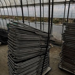 パイプ椅子 の画像