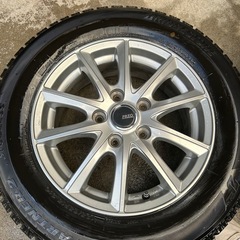 195 65 15 スタッドレス４本　アルミ
付き　バリ山   の画像