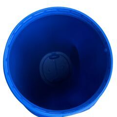【Aグレード・状態良好】120L 青色プラスチックドラム（HDPE製）1個　※引き取り限定の画像
