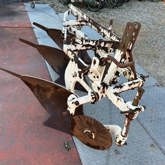 三連 プラウの画像