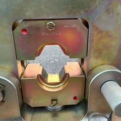 IZUMI 油圧圧着工具 EP-520C（30t）+ RIKEN P-16B 手動ポンプ一式の画像