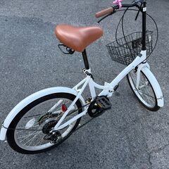  THREE STONE   折りたたみ自転車　20インチ小径車　フォールディングバイク　6段変則 カギなしの画像