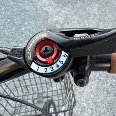  THREE STONE   折りたたみ自転車　20インチ小径車　フォールディングバイク　6段変則 カギなしの画像