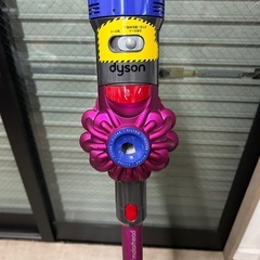 ダイソン　コードレスクリーナー　SV11の画像