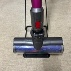 ダイソン　コードレスクリーナー　SV11の画像
