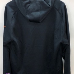 ジモティ割引有★【ジャングルジャングル岸和田店】アンダーアーマー×ジャイアンツパーカー　南大阪 岸和田市 貝塚市 泉佐野市 和泉市 忠岡町 熊取町の画像