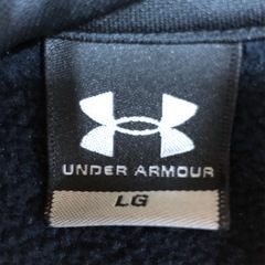 ジモティ割引有★【ジャングルジャングル岸和田店】アンダーアーマー×ジャイアンツパーカー　南大阪 岸和田市 貝塚市 泉佐野市 和泉市 忠岡町 熊取町の画像