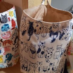 ⚠️取引中⚠️0円出品⚠️吊り下げられる布バスケット3つ②(ハンドメイドの物)(猫柄)の画像