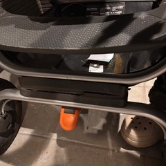 無料 ベビーカー（下部割れあり）取りに来てくれる方の画像