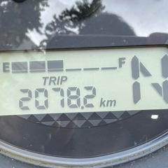 【入手困難クロスカブ１１０（JA60）／カスタム53万円相当／乗り心地の良いタンデムカスタム済み】ディープマッドグレー 走行距離2600ｋｍ 自賠責付き 大容量でおしゃれなBOX付きの画像