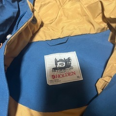 （２回使用のみ）Holden スノーボードジャケットの画像
