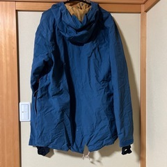 （２回使用のみ）Holden スノーボードジャケットの画像