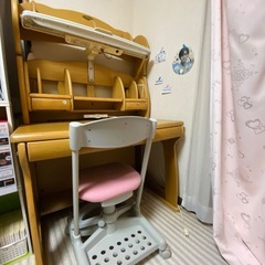 取りに来てくれる方限定 勉強机 イス付きの画像