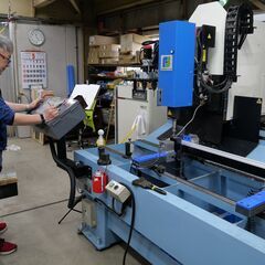 街並みをつくる【店舗サッシ施工】のお仕事です。AIに代替されない「専門技能」を身に着けて活躍しませんか？の画像