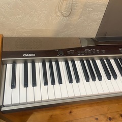 電子ピアノ　CASIO Priviaの画像
