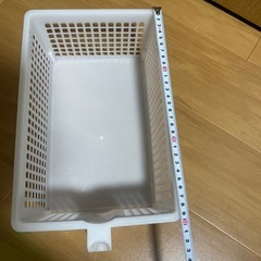 収納カゴ
の画像