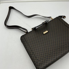 ビジネスバッグ　肩掛けベルト付きの画像