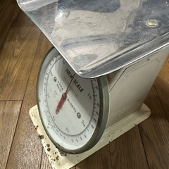 上皿　はかり　８キロの画像