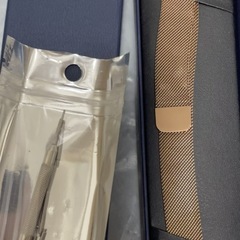 新品❤️ ゴールドメッシュバンド 調整ツール付きの画像