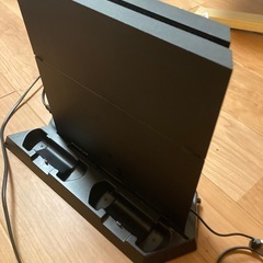 【充電できる台座付き】PS4 CUH1200Aの画像