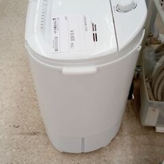 ★リユースのサカイ高崎店★TJ13621 有限会社ウェイウェイ貿易 二層式洗濯機 不明 ２０22年製 動作確認／クリーニング済みの画像