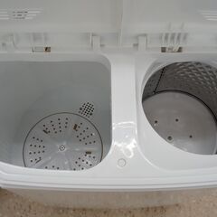 ★リユースのサカイ高崎店★TJ13621 有限会社ウェイウェイ貿易 二層式洗濯機 不明 ２０22年製 動作確認／クリーニング済みの画像