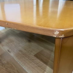 ニトリの折りたたみテーブルの画像