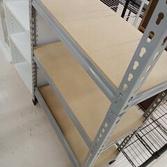 リユースのサカイ栃木店★ジモティ割あり★  ラック グレー W70.5×D30×H149 クリーニング済み TC11933の画像