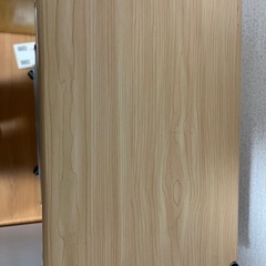 キャスター付きラックの画像