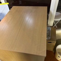 キャスター付き机の画像