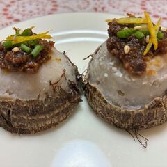 山の小川の流れる畑で育てた【無農薬・無肥料】の里芋【セレベス】の画像