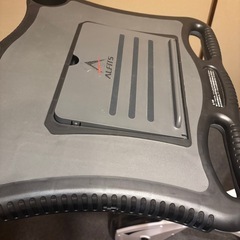 フィットネスバイク　テーブル付きの画像