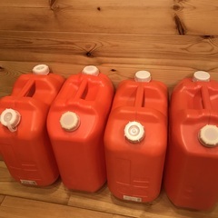 中古　ポリ灯油タンク　18リットルX4缶　セットでの画像