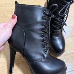 【美品】編み上げショートブーツの画像