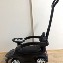 子ども用の足こぎカーの画像